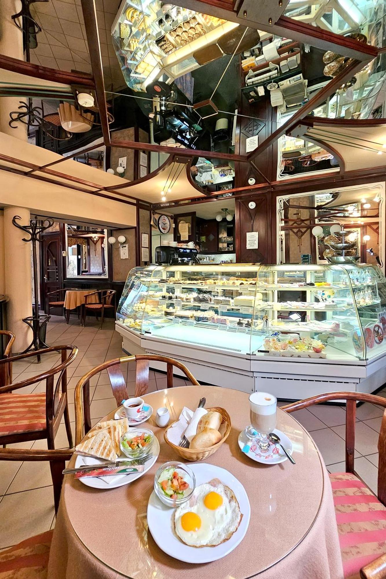 Deluxe Sopron